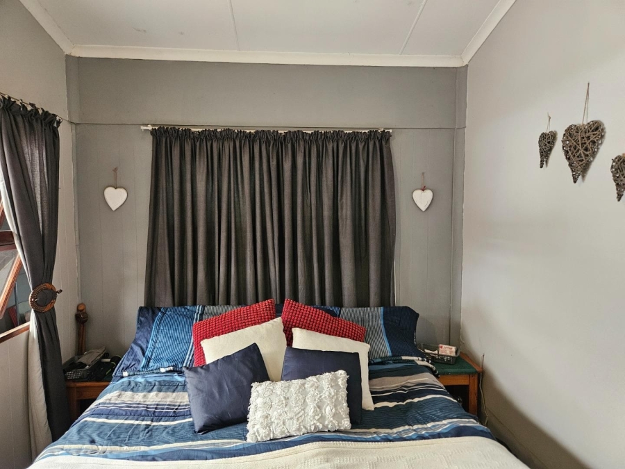 2 Bedroom Property for Sale in Pearly Beach Western Cape